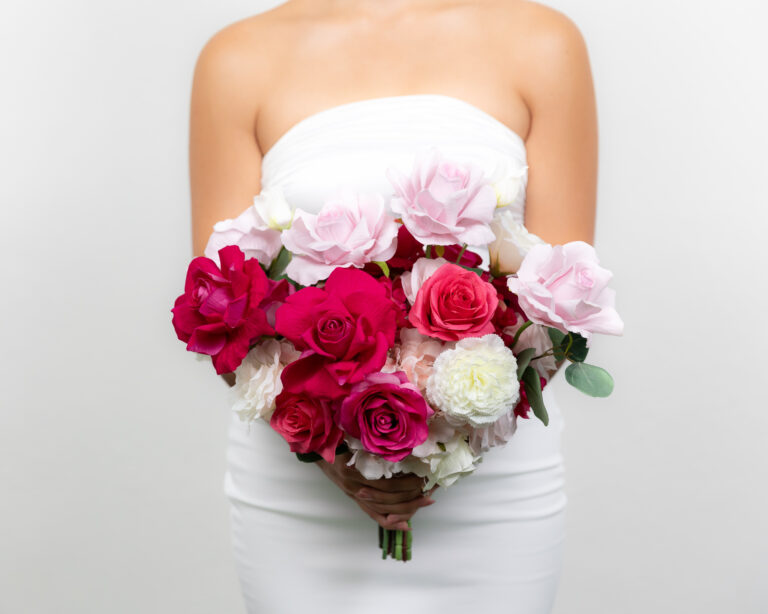 Bride bouquet with artificial flowers hot pink, magenta, soft pink, modern and vibrant look in Cancun and Riviera Maya