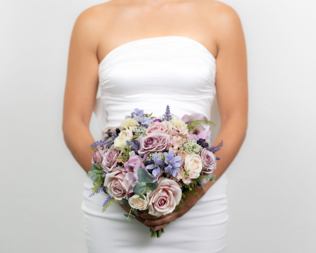 Bride bouquet with artificial flowers lilac and blush classic round shape in Cancun and Riviera Maya