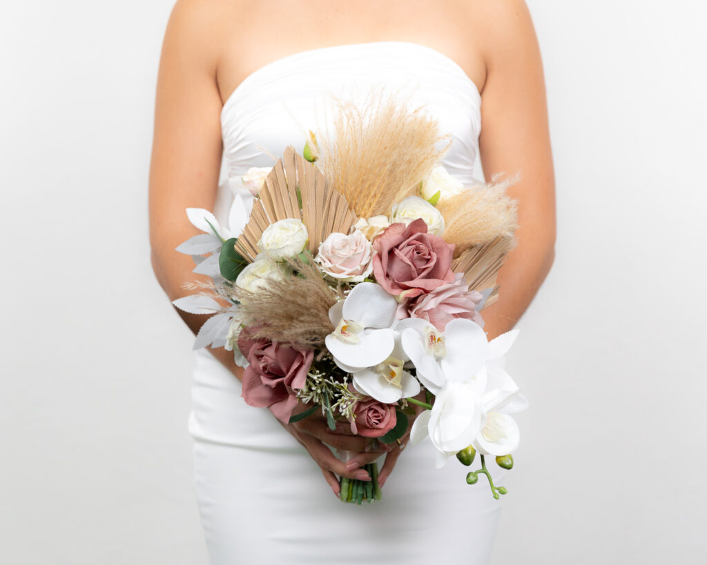 Bride bouquet with blush, pink and pampas grass boho artificial flowers in Cancun and Riviera Maya